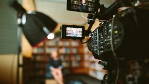 razones para alquilar material audiovisual