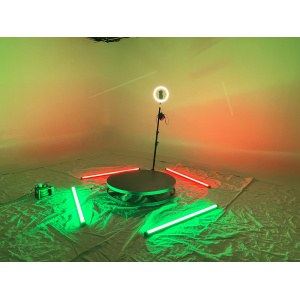 Alquiler plataforma giratoria iluminacion baja